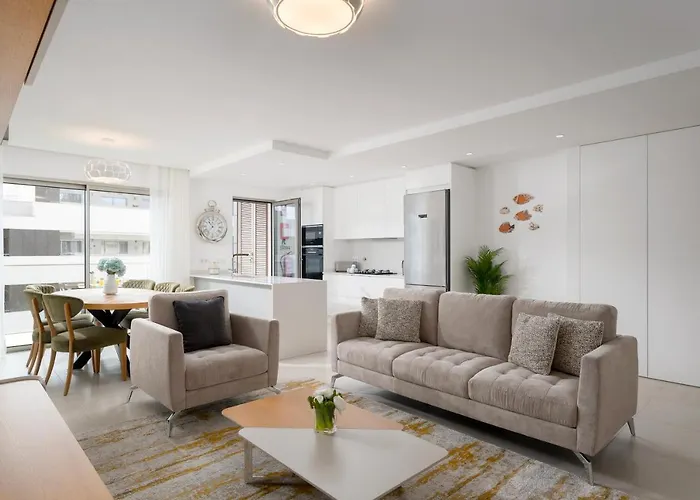 Charming New 2 Bedroom Built 2023 公寓 *