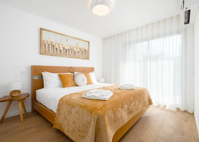 Charming New 2 Bedroom Built 2023 拉哥斯